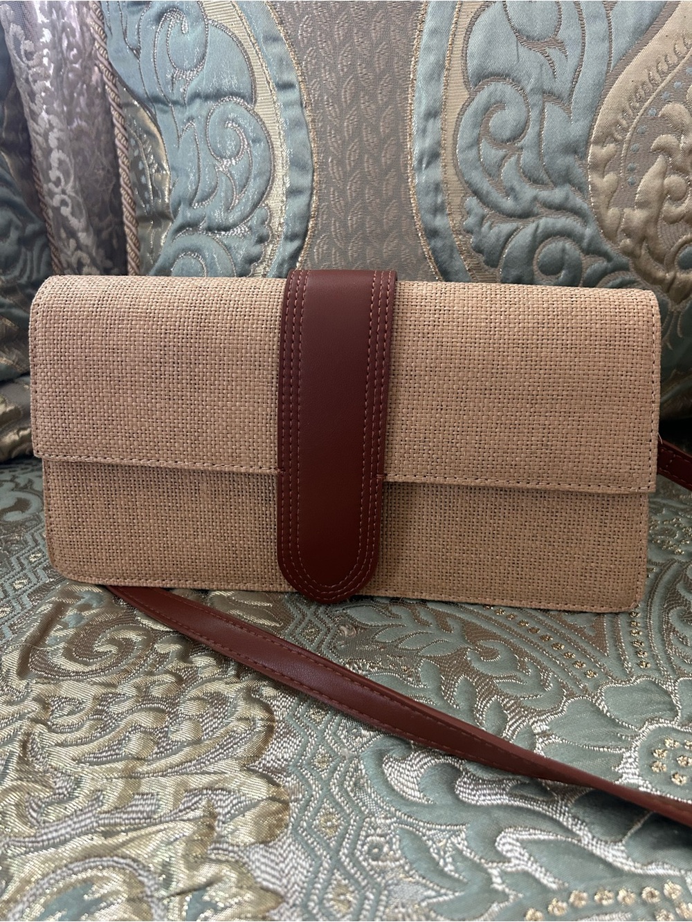 Moda Luxe Tan Woven Clutch with Brown Leather Strap new without tags - Picture 4 of 10